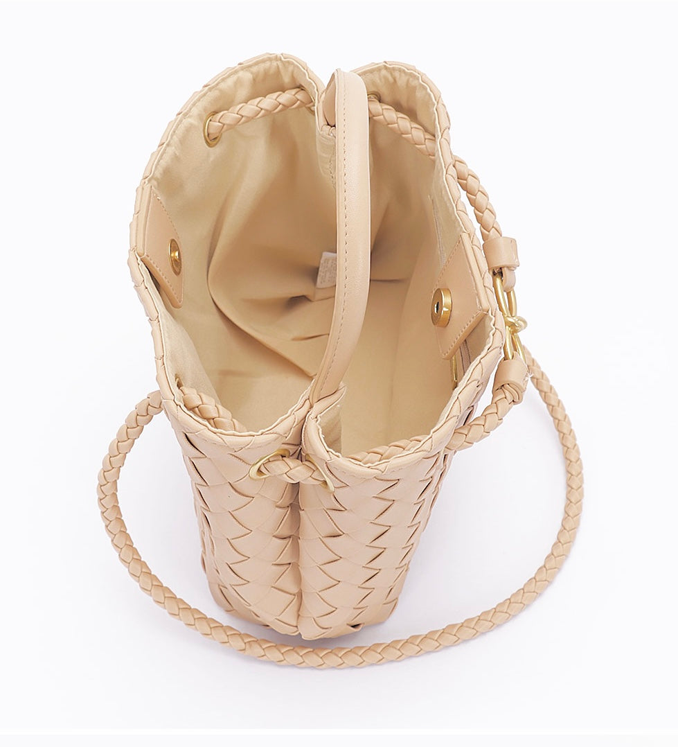 Vegan woven shoulder bag /crossbody