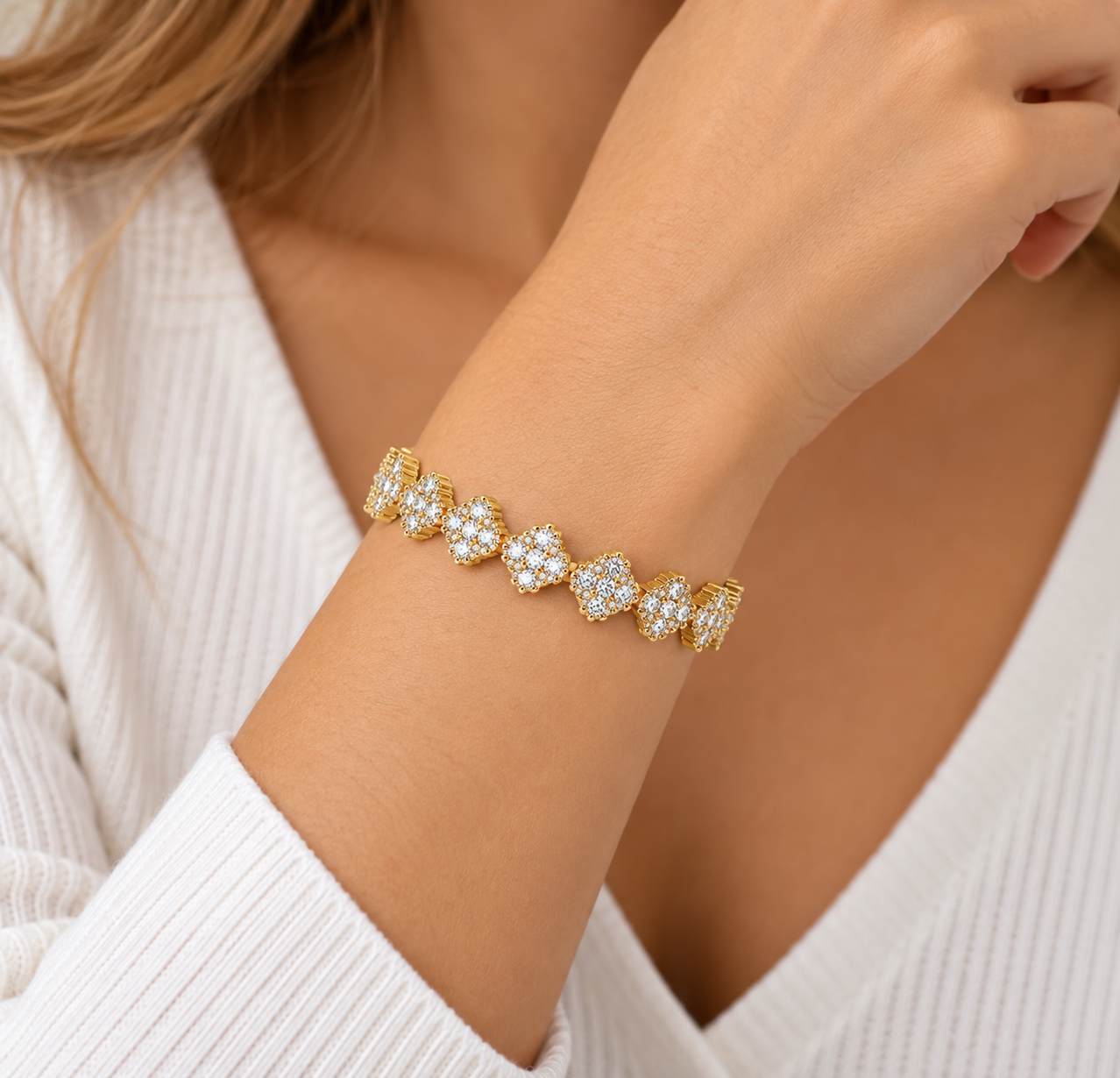 Clover Leaf CZ Stonaless Steel Hinged Bracelet