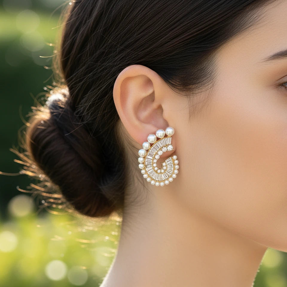 Crystal & Pearl Swirl Earring