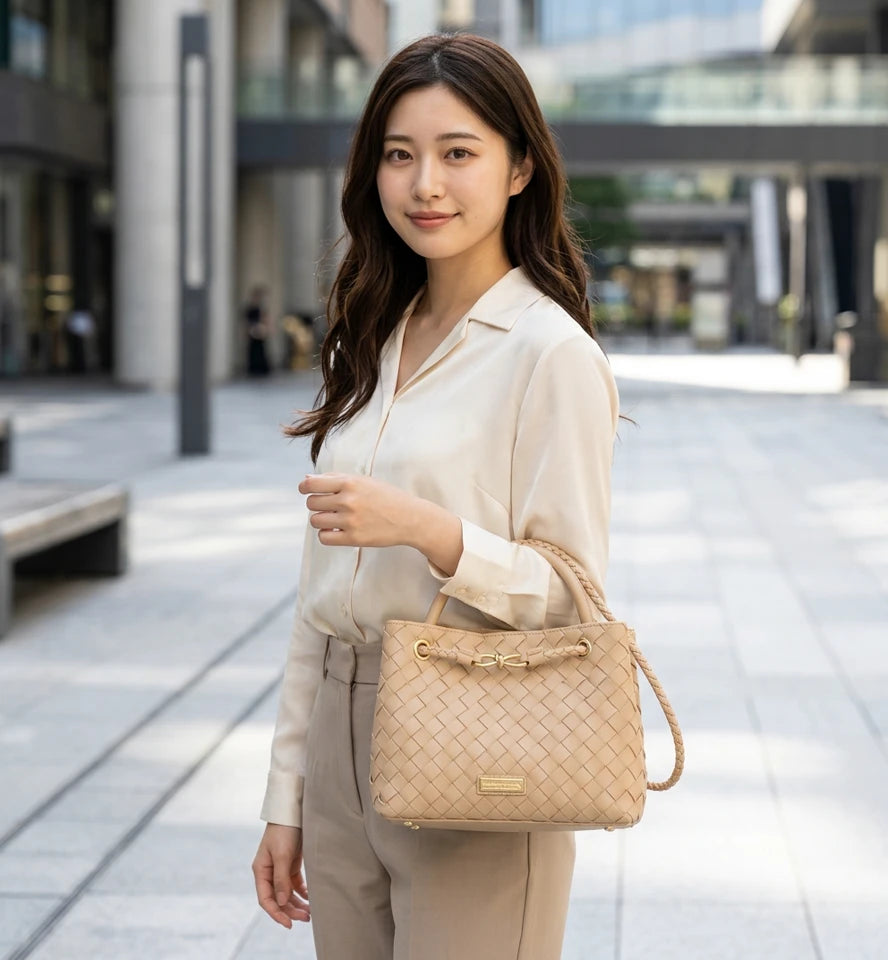 Vegan woven shoulder bag /crossbody