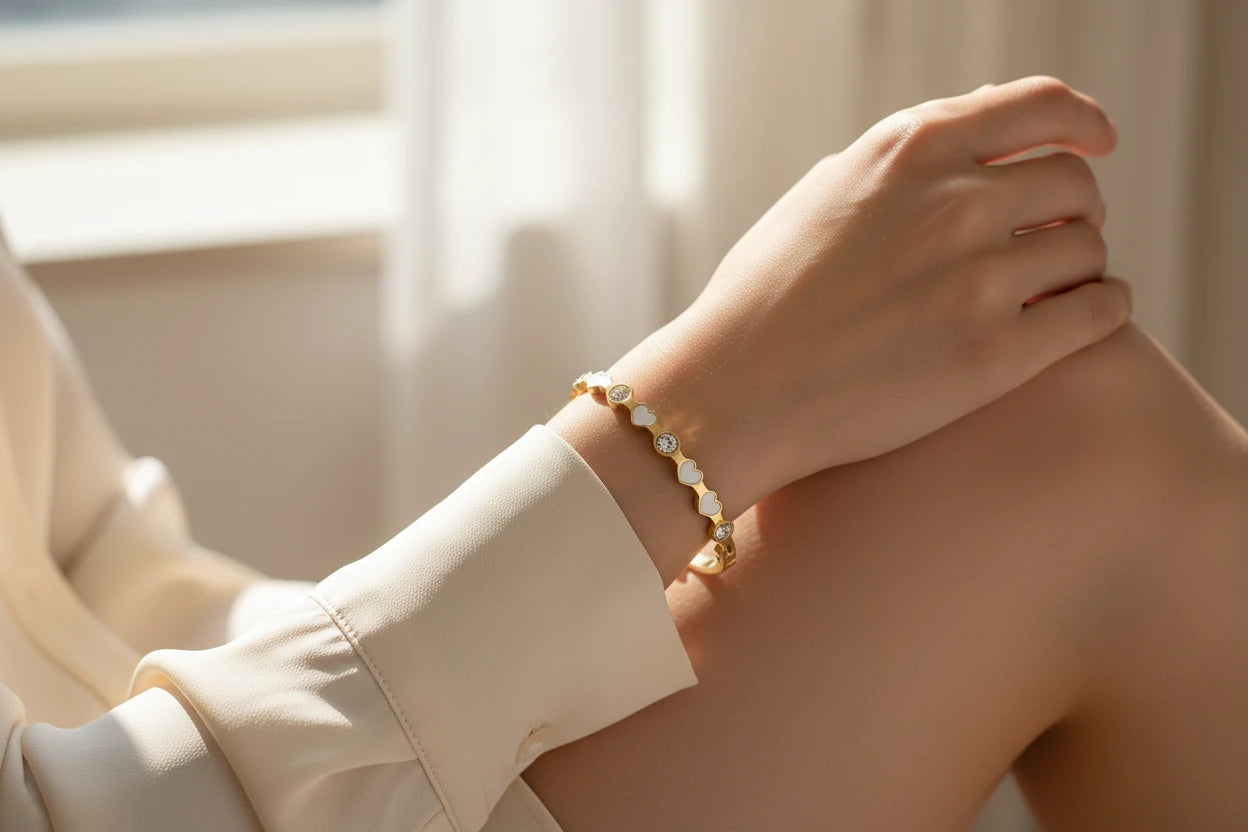 Stainless steel heart themed bangle